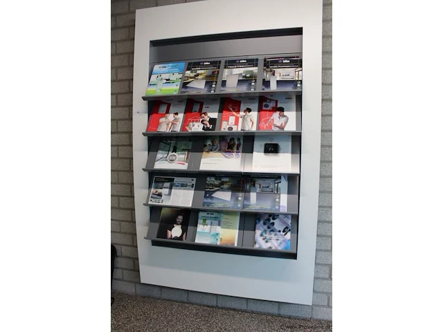 Display - afbeelding 2 van  3