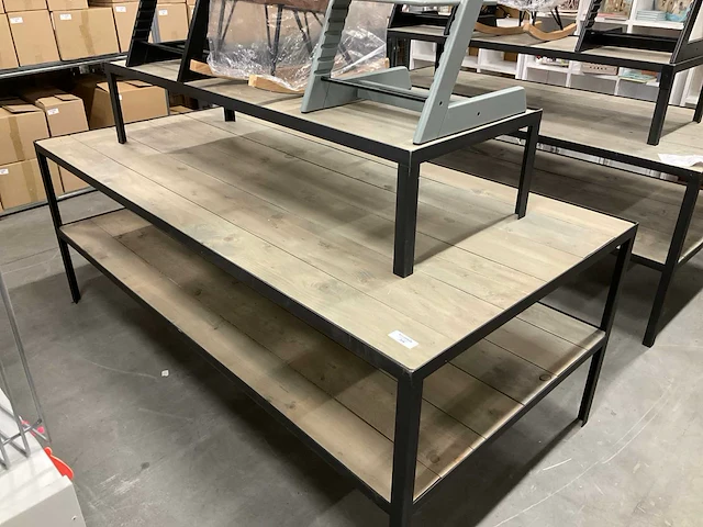 Displaytafel - afbeelding 1 van  5