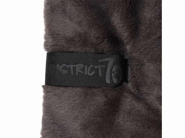 District 70 nuzzle - zachte mand voor op de bank - small: 65 x 75 cm - donker grijs - afbeelding 2 van  4