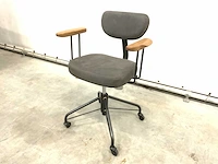 District eight rand office chair