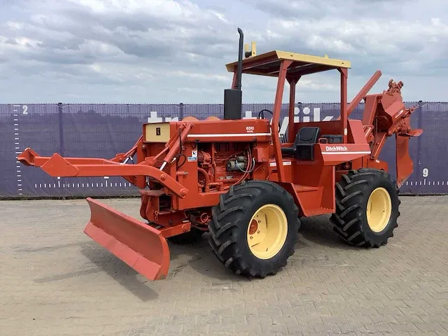Ditch witch 6510 sleuvengraafmachine/kabellegger/ drainage trencher - afbeelding 1 van  23