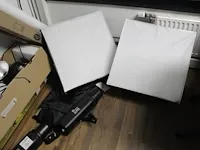 Div. fotostudio gerelateerde producten w.o. twee fotolampen link star, statieven en achterwand papier - afbeelding 2 van  4