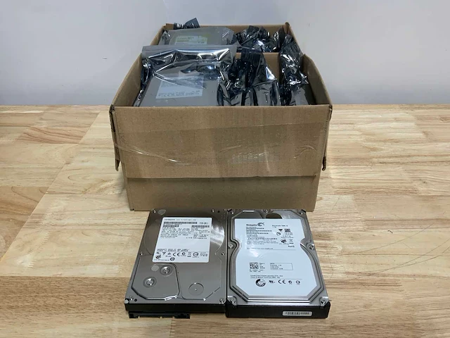 Div hdd sata 3,5” 1tb (24x) - afbeelding 1 van  4