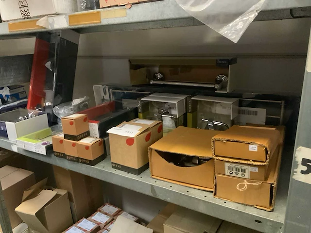 Divers badkamer accessoires (23x) haceka en geesa - afbeelding 1 van  7