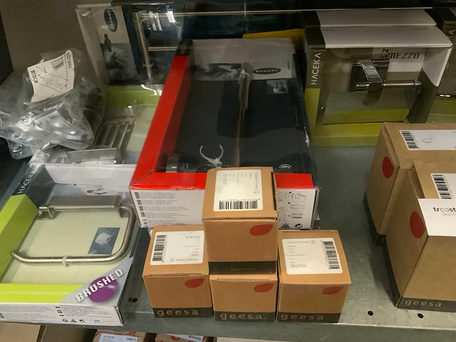 Divers badkamer accessoires (23x) haceka en geesa - afbeelding 4 van  7