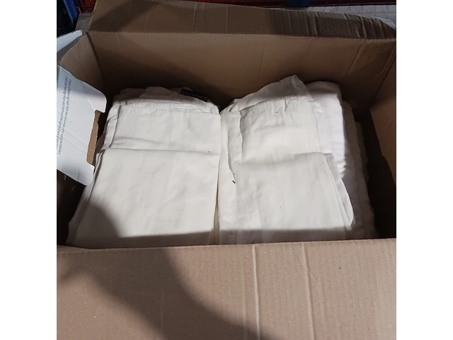 Divers bed textiel - afbeelding 6 van  18