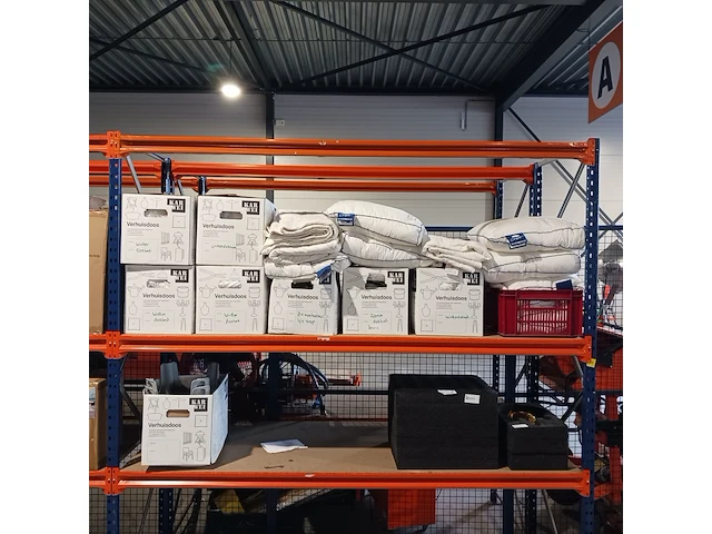 Divers bed textiel - afbeelding 1 van  18