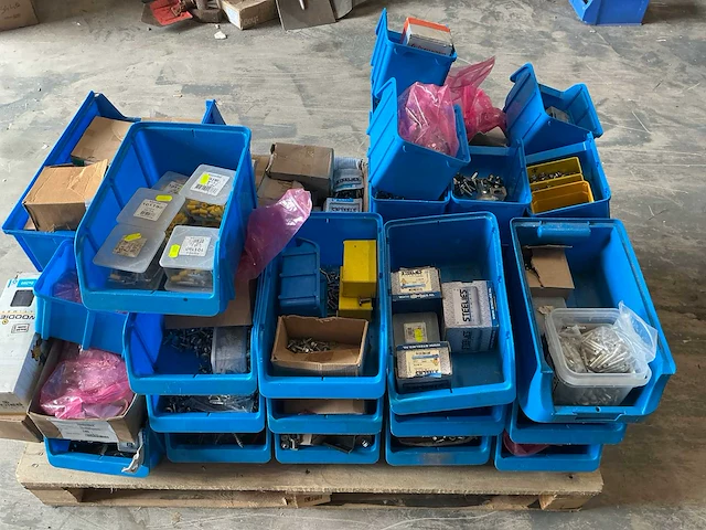 Divers bevestigingsmateriaal - afbeelding 8 van  11