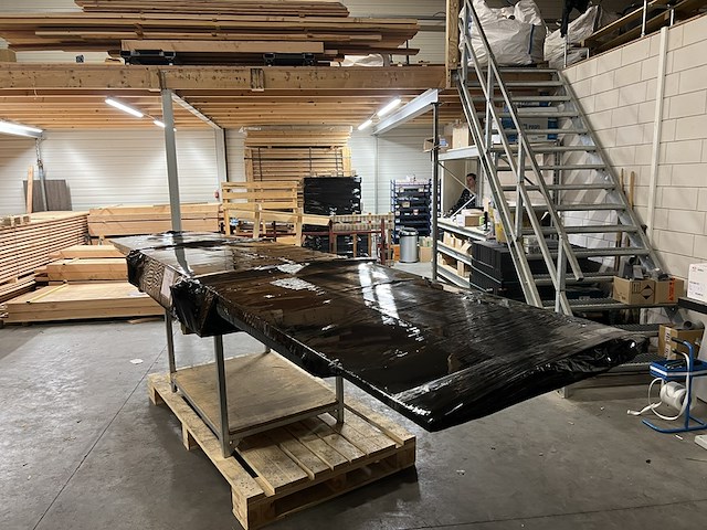 Divers blank en bruin hout - afbeelding 8 van  9