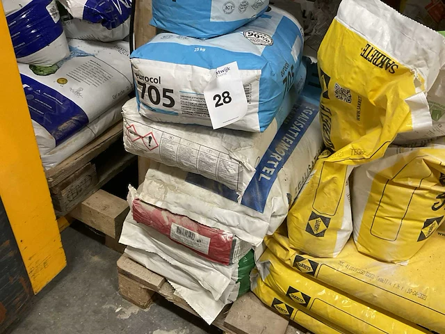 Divers bouwmateriaal - afbeelding 3 van  7