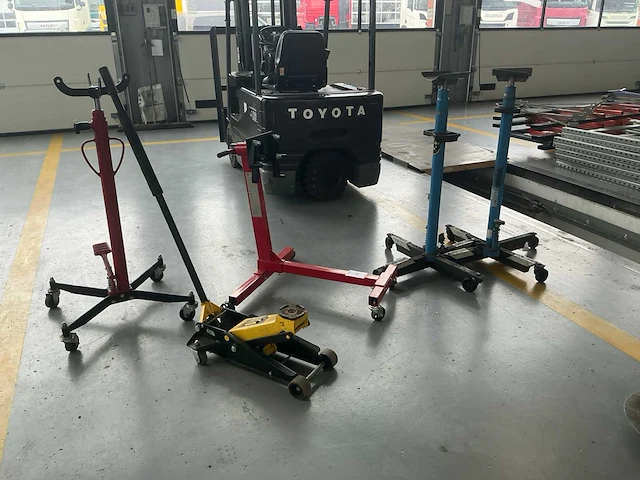 Divers garage gereedschap - afbeelding 1 van  13