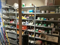 Divers gereedschap en bevestigingsmaterialen - afbeelding 1 van  26