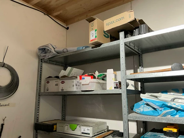 Divers gereedschap en bevestigingsmaterialen - afbeelding 17 van  26