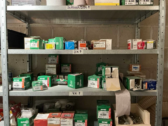 Divers gereedschap en bevestigingsmaterialen - afbeelding 20 van  26
