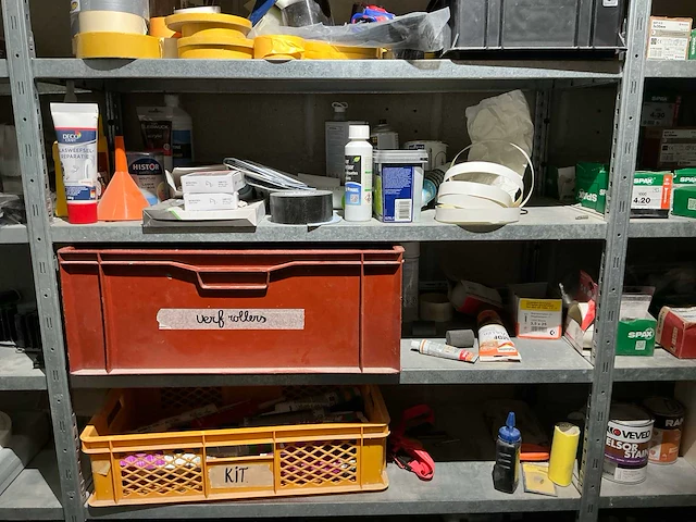 Divers gereedschap en bevestigingsmaterialen - afbeelding 25 van  26