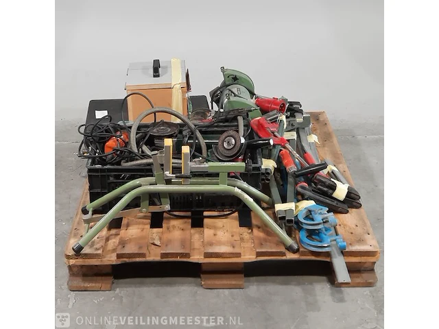 Divers gereedschap en werkplaatsinventaris o.a delma/fein - afbeelding 1 van  19