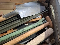 Divers hand en tuingereedschap - afbeelding 5 van  7
