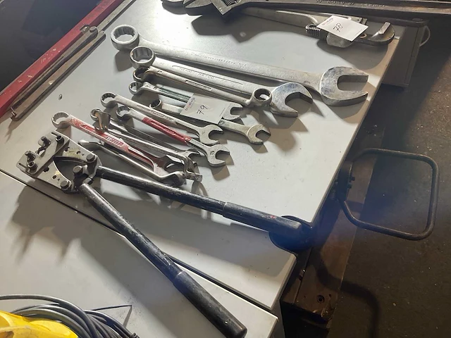 Divers handgereedschap (12x) - afbeelding 2 van  2