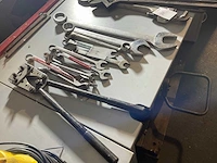 Divers handgereedschap (12x) - afbeelding 2 van  2