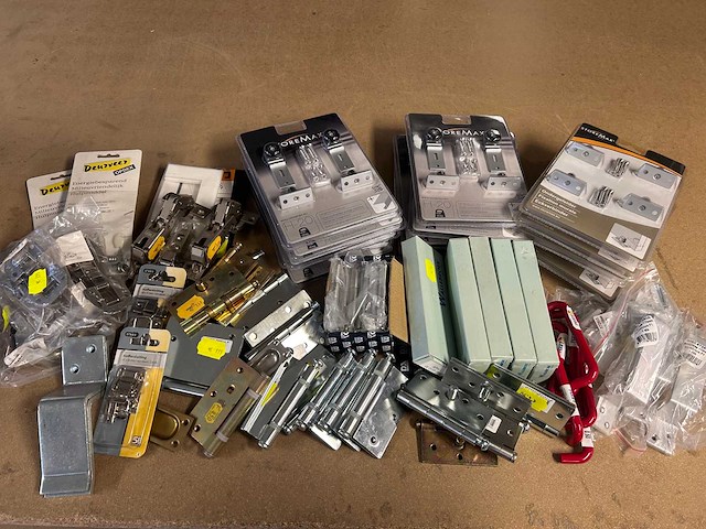 Divers hang en sluitwerk - afbeelding 1 van  4