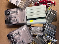 Divers hang en sluitwerk - afbeelding 2 van  4