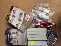 Divers hang en sluitwerk - afbeelding 3 van  4