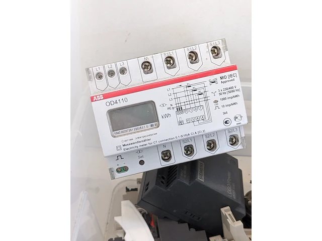Divers installatiemateriaal o.a. abb, moeler, luze - afbeelding 19 van  20