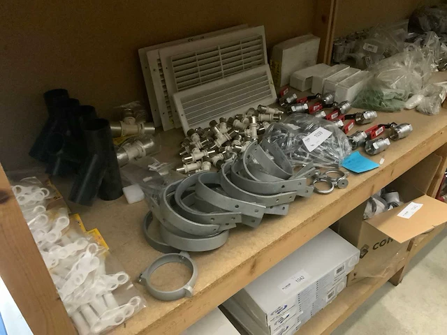 Divers installatiemateriaal - afbeelding 3 van  8