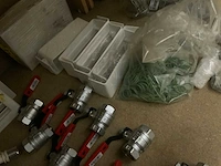 Divers installatiemateriaal - afbeelding 8 van  8