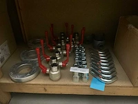 Divers installatiemateriaal - afbeelding 1 van  8