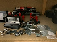 Divers installatiemateriaal - afbeelding 1 van  4