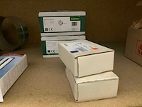 Divers installatiemateriaal - afbeelding 3 van  8