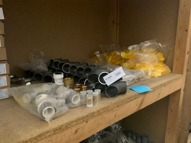 Divers installatiemateriaal - afbeelding 1 van  6