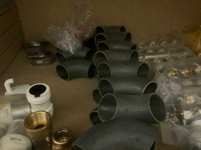 Divers installatiemateriaal - afbeelding 4 van  6