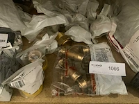 Divers installatiemateriaal - afbeelding 5 van  8