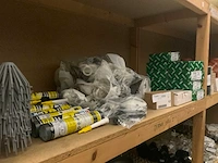 Divers installatiemateriaal - afbeelding 1 van  8