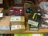 Divers installatiemateriaal - afbeelding 6 van  8
