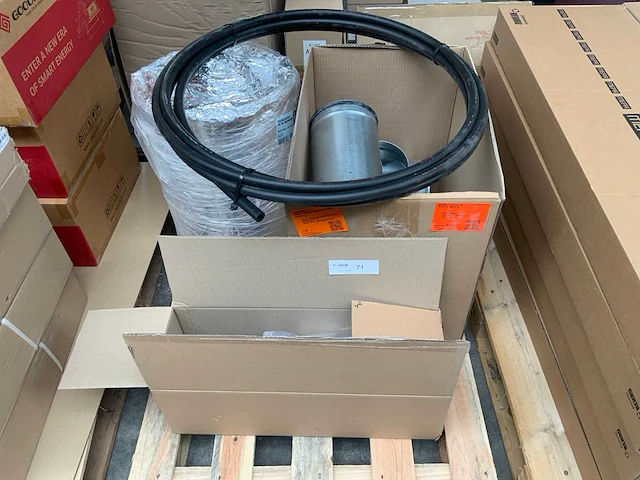 Divers installatiemateriaal - afbeelding 1 van  6