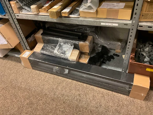Divers installatiemateriaal - afbeelding 9 van  34