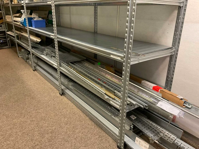 Divers installatiemateriaal - afbeelding 26 van  34