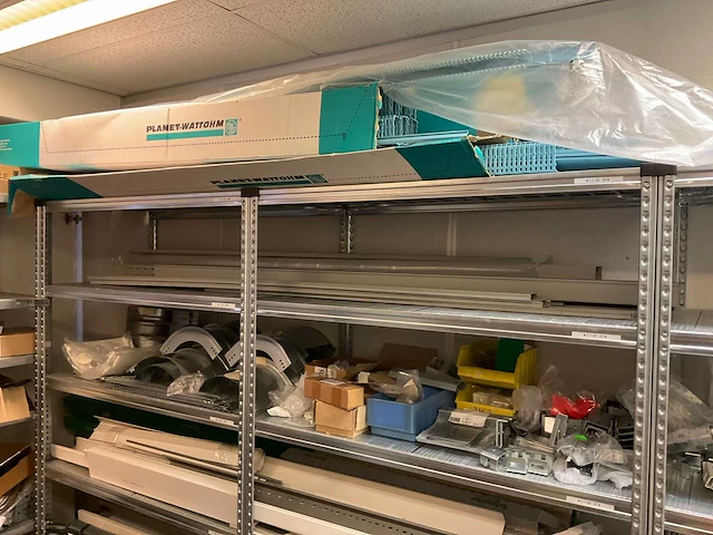 Divers installatiemateriaal - afbeelding 28 van  34