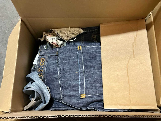 Divers jeans - afbeelding 8 van  11