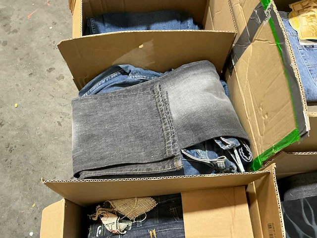Divers jeans - afbeelding 11 van  11