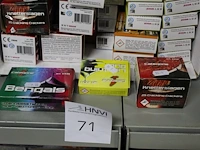 Divers kindervuurwerk in doos w.o. knetterslagen en bengaals vuurwerk. totaal ca. 85 verpakkingen - afbeelding 3 van  3