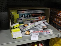 Divers kindervuurwerk in doos w.o. sterretjes en lightning duo´s - afbeelding 2 van  2