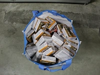 Divers kindervuurwerk in tas - afbeelding 2 van  3