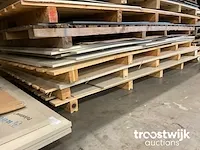Divers kunststof plaatmateriaal - afbeelding 8 van  14