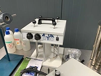 Divers laboratoriumapparatuur en equipment - afbeelding 4 van  7