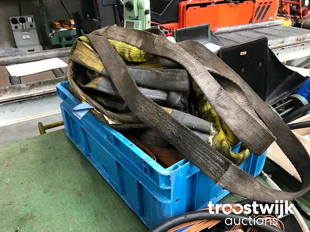 Divers materiaal - afbeelding 5 van  13