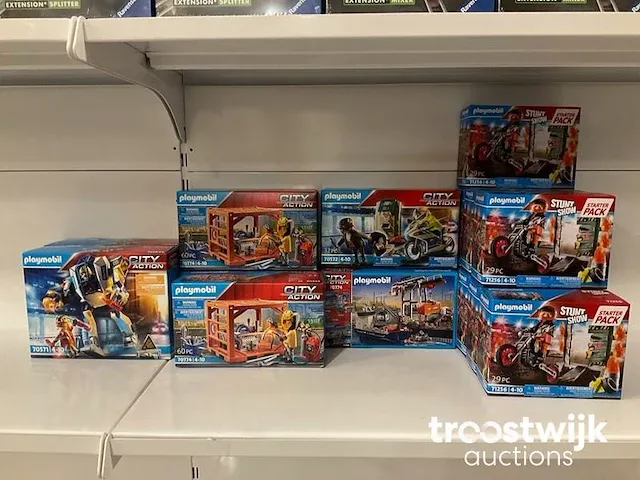 Divers playmobil speelgoed - afbeelding 1 van  4